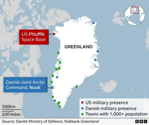 A map showing Greenland and Danish and US military presence on the island